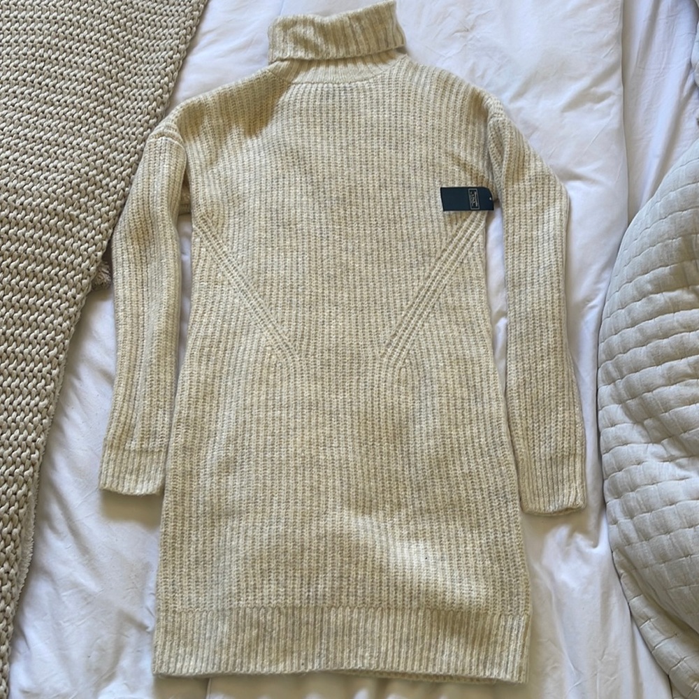 NWT Abercrombie & Fitch Cream Turtleneck Sweater Dress Size Small Tall